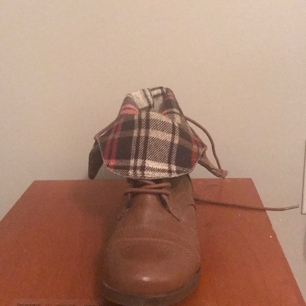 Booties - Picture 3 of 4
